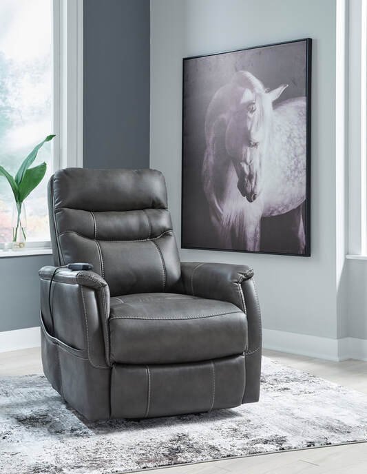 63909-12-angle-clsd.jpeg Ashley 6390912 Lift Chair (HEAT/MASSAGE)