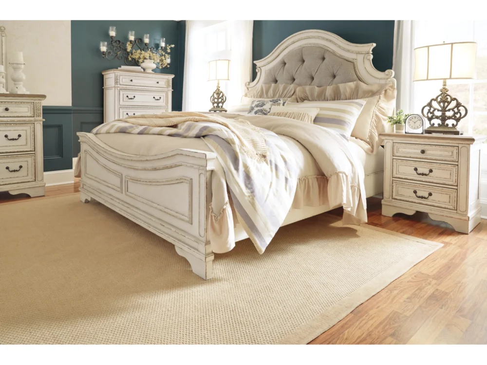 Realyn King Upholstered Panel Bed