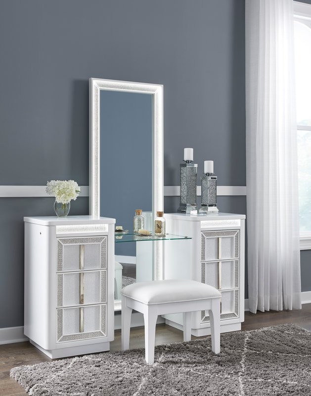 b822-22-25-01-led-on_orig.jpeg B822 - Vanity w/Stool (LED Lights)
