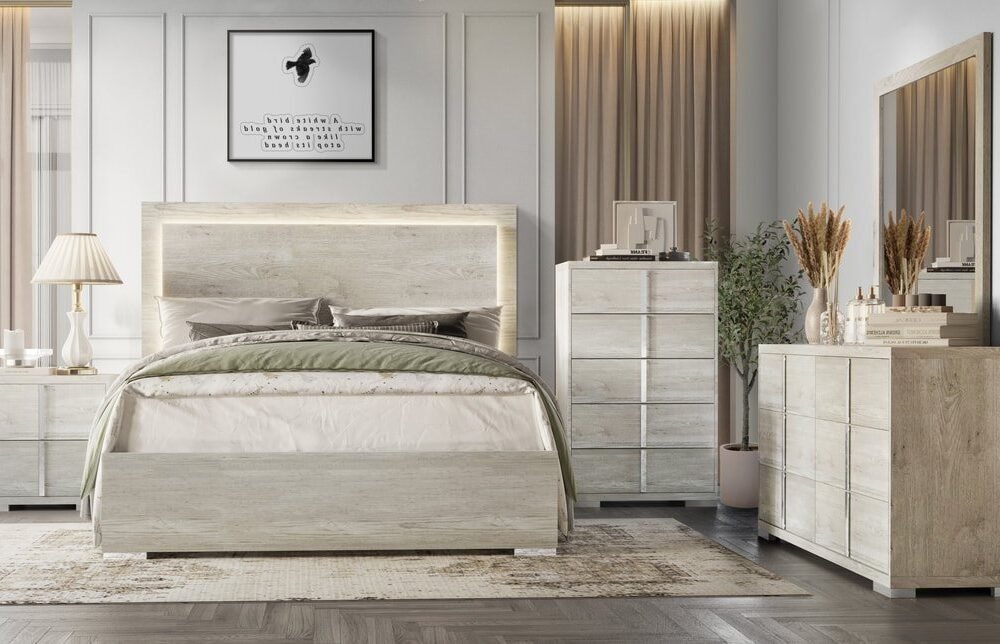 HH3720 - 5pc Bedroom Set - Queen, King