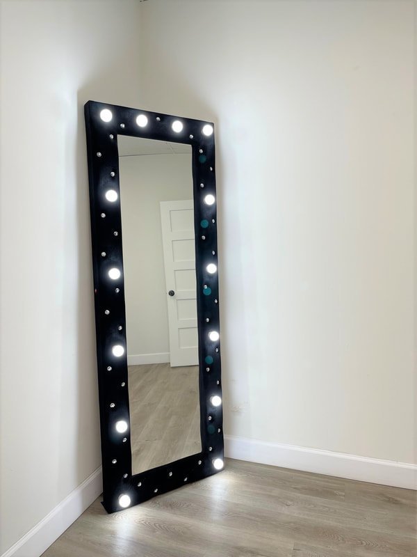 princess-black_orig.jpeg Princess Black - Floor Mirror