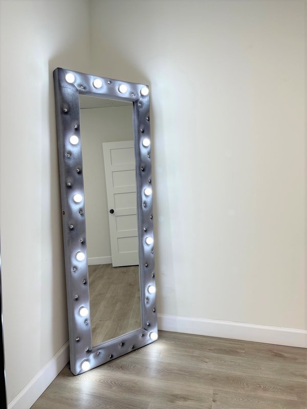 princess-gray_orig.jpeg Princess Gray - Floor Mirror