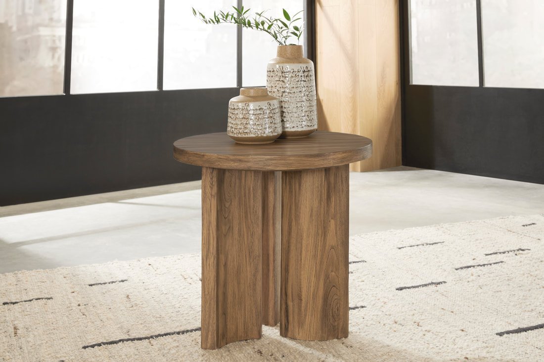 t683-6_orig.jpeg T683 Occasional Table Set